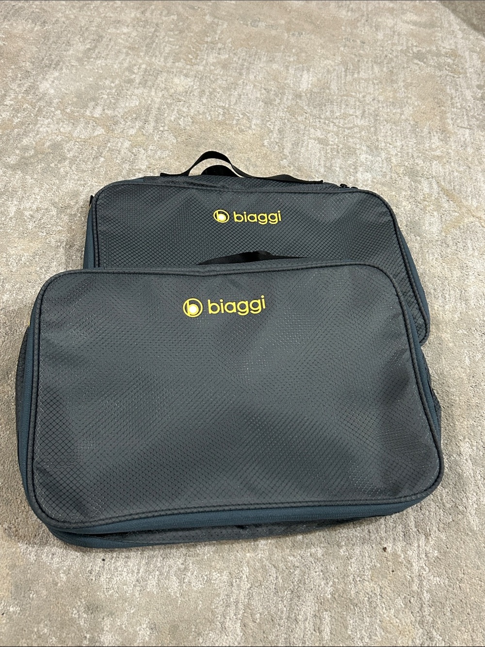 Biaggi Gray Travel Compression Packing Cubes - Set of 2